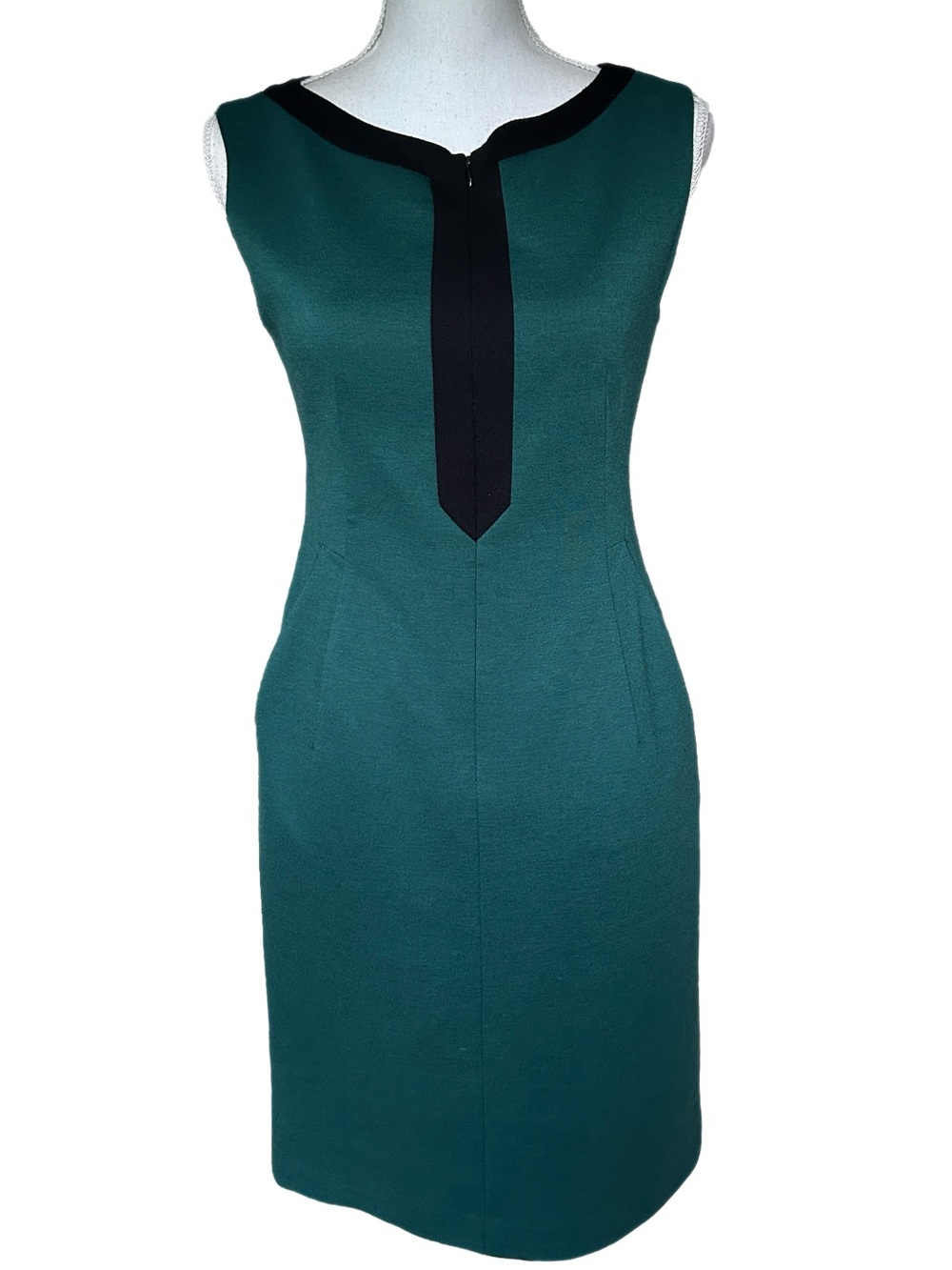 Tahari Green/Black Sheath Dress Sz 2 Career Office Executive Classy Corporate